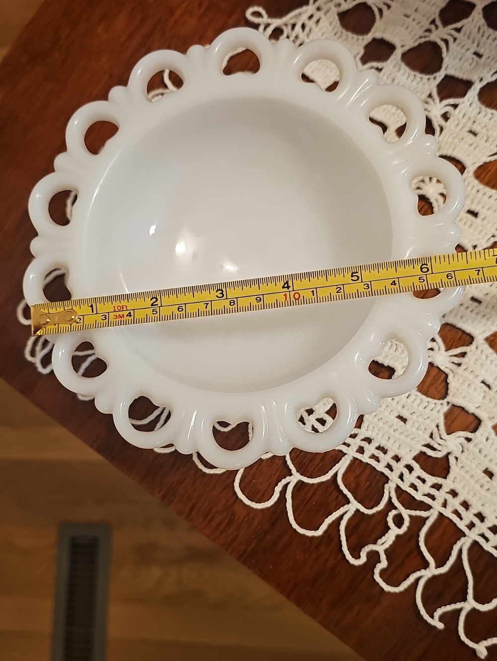 Anchor Hocking "Old Colony" Lace Edge Candy Dish - Picture 8 of 9